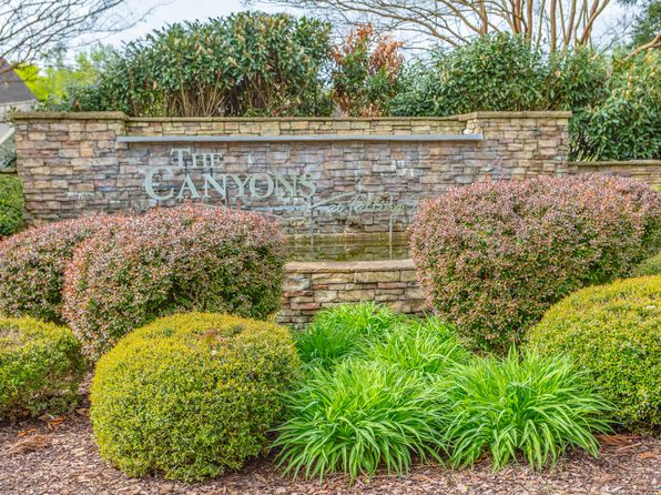 6379 Deep Canyon Rd, Hixson, TN 37343