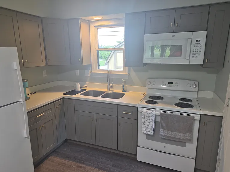 3782-3784 Charlotte Dr #2 — Photo 6