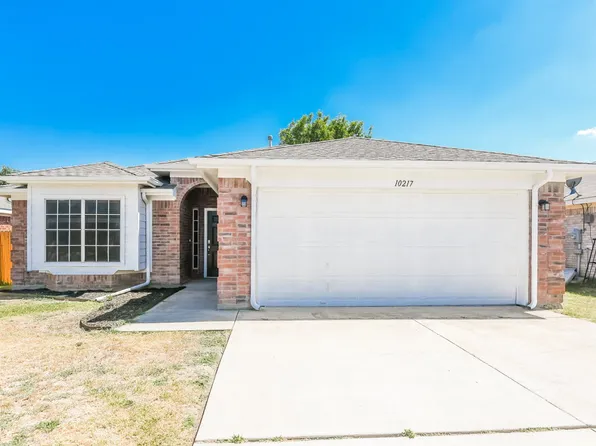 10217 Cypress Hills Dr, Fort Worth, TX 76108