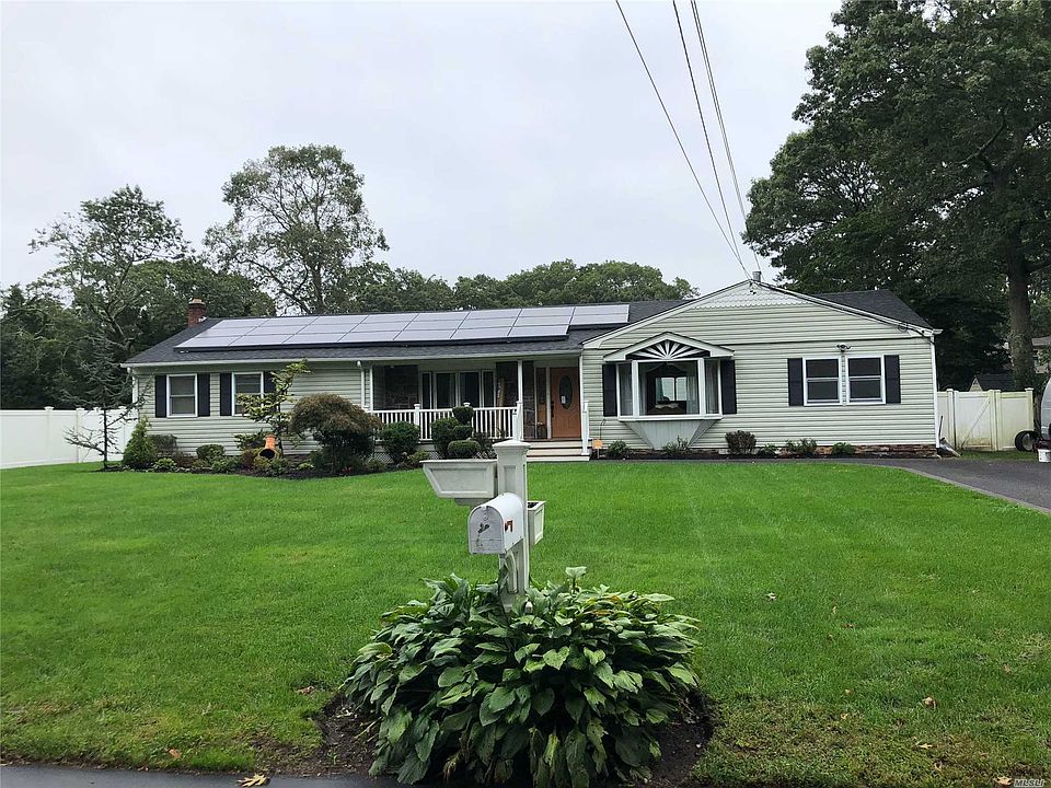 1st image of 79 Corbin Ave