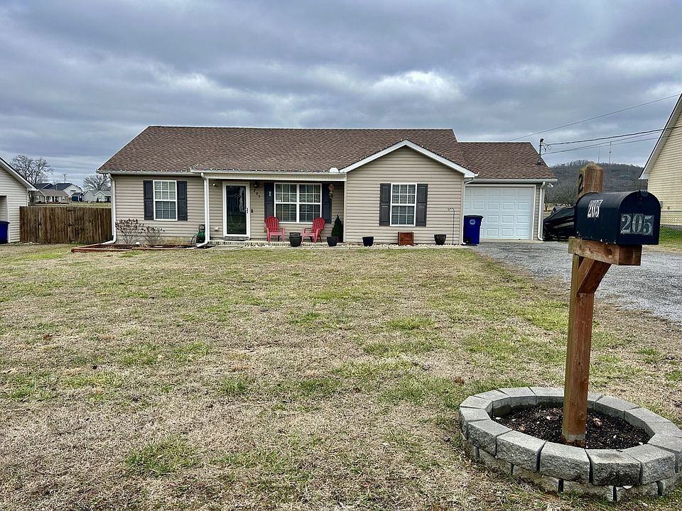 1st image of 205 Eventine Dr