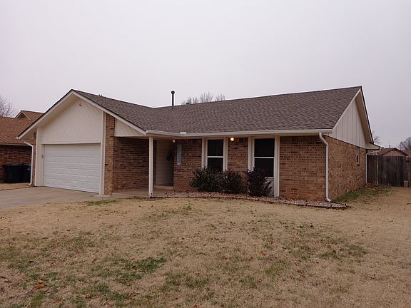 2nd image of 13121 Moccasin Ln
