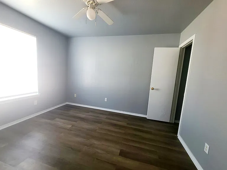 1707 Spring Rose Cir #C — Photo 10