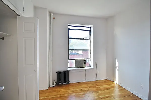 Rented by Julianna Realty Corp | media 12