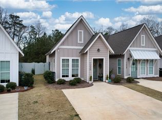 1230 Burrow Cir, Opelika, AL 36801