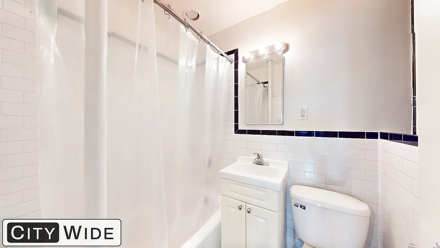 946 Columbus Avenue — Photo 4