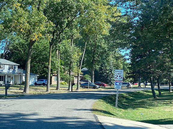 4th image of 30020 Pierce Ave