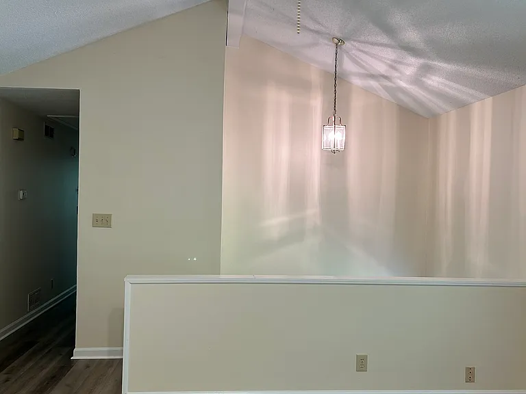 8866 Knox Bridge Hwy — Photo 10