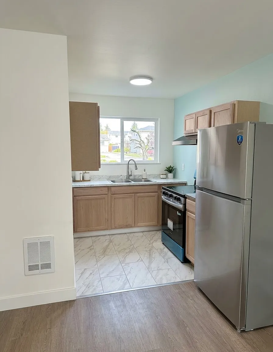 2 bed, 785 sqft, $2,000 — Photo 2