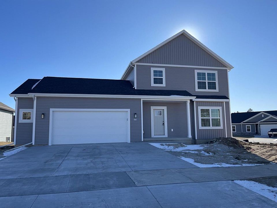 1st image of 305 Autumn LANE