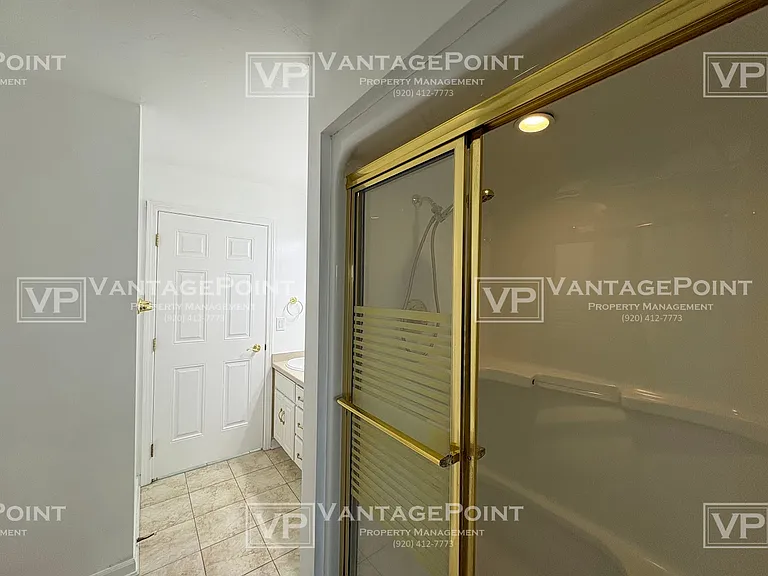 1684 Twin Lakes Cir #1 — Photo 27