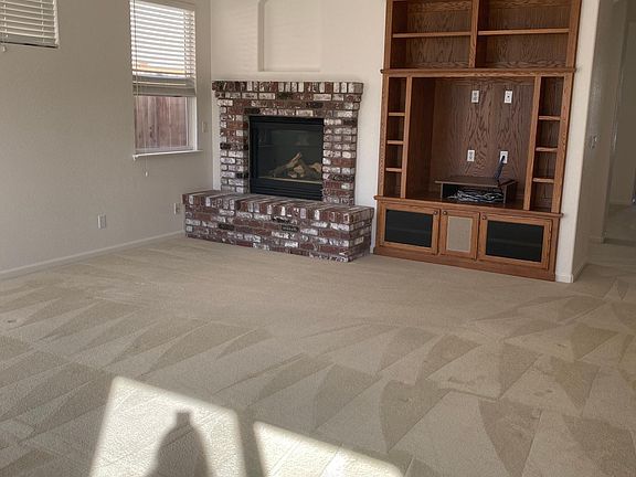 3rd image of 3243 Green Springs Way