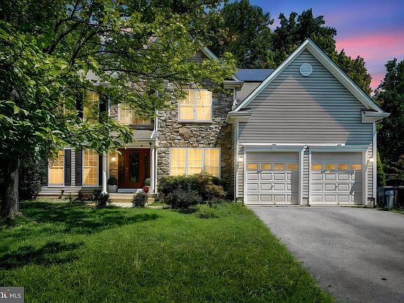 2nd image of 15611 Straughn Dr