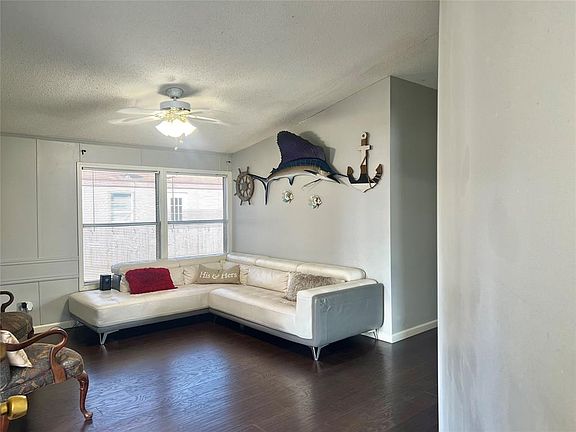 5th image of 20218 Mountaindale Drive