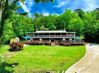 694 Lake Ln, New Tazewell, TN 37825