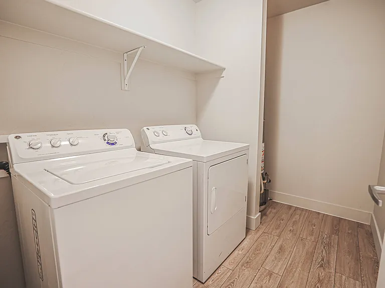 Mesa Falls Apartments — Photo 48