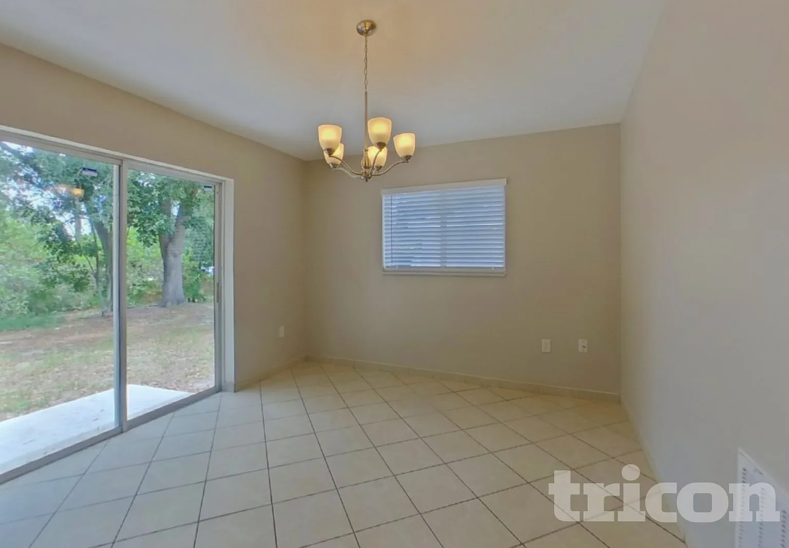 505 22Nd Terrace E Bradenton FL — Photo 4