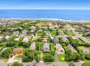 45 Agnew Ave, Montauk, NY 11954
