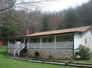 138 Rocky Ln, Roan Mountain, TN 37687
