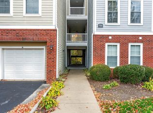 704 Bristol Village Dr APT 204, Midlothian, VA 23114