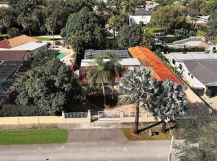 3124 SW 98th Ct, Miami, FL 33165