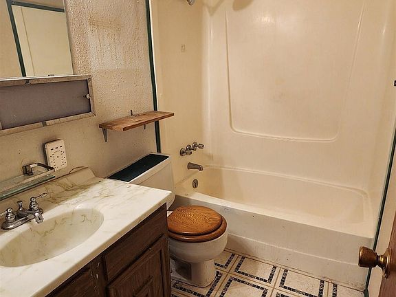 5th image of 1601 Pecan Cir