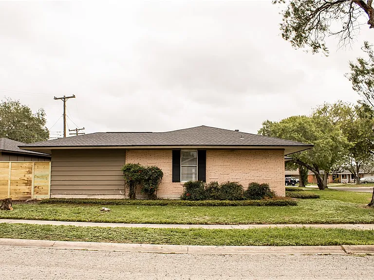 3722 Pope Dr — Photo 37