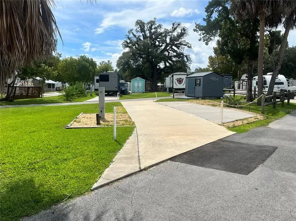 2888 NE 102nd Ter, Silver Springs, FL 34488