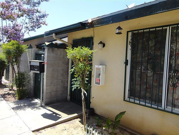 2nd image of 819 K St APT 103