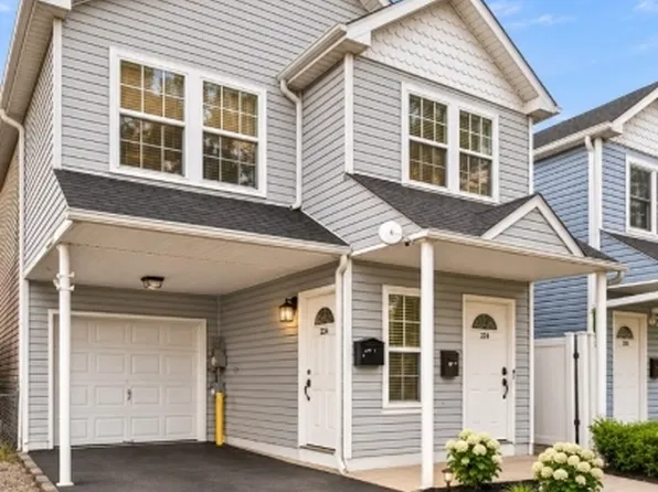 224 Pine St, Elizabeth City, NJ 07206