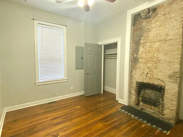 315 Grace St — Photo 9
