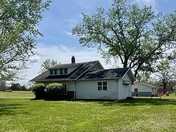 2nd image of 2376 Jayhawk Rd