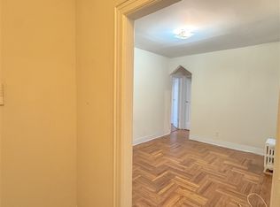 28-18 42nd St #C1, Astoria, NY 11103