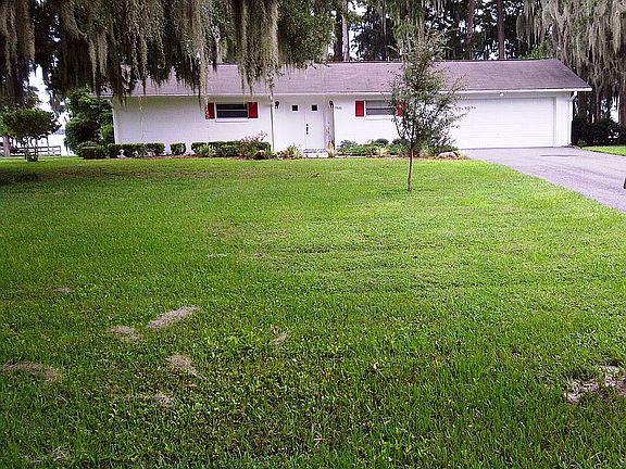 3rd image of 9848 Rosemary Ln