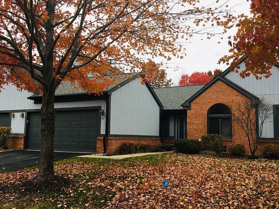 1st image of 2718 Lochmoor Blvd #15