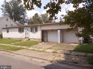 523 Front St, Palmyra, NJ 08065