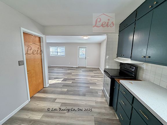 4th image of 205 N Mill St