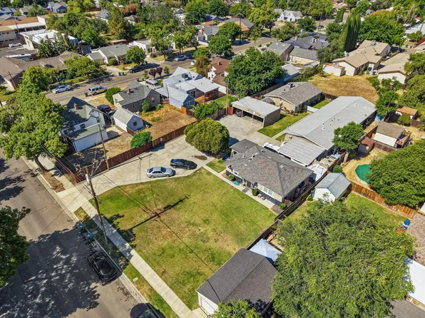 1719 Parker Ave, Tracy, CA 95376