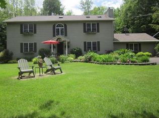 328 W Hill Rd, Vestal, NY 13850