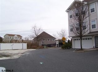 47 Bayside Dr #47, Somers Point, NJ