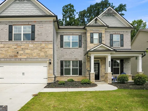 335 Henson Farm Dr, Loganville, GA 30052