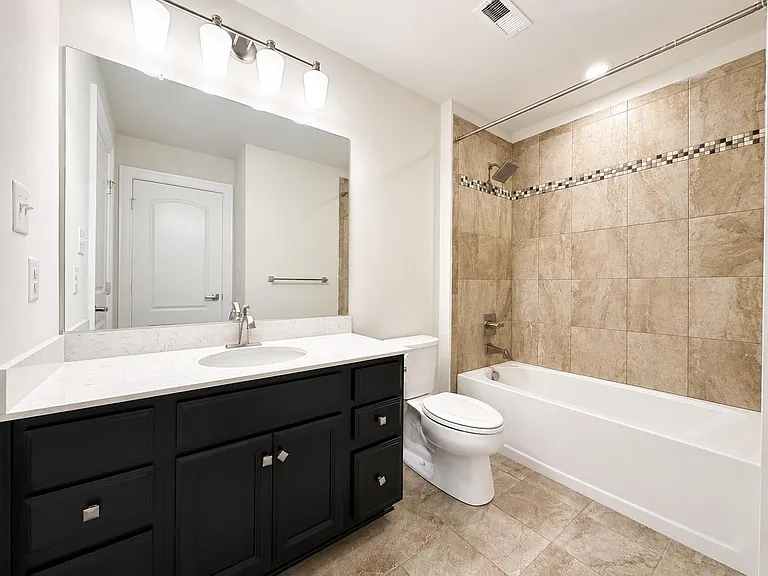 506 Cliff Ln — Photo 5