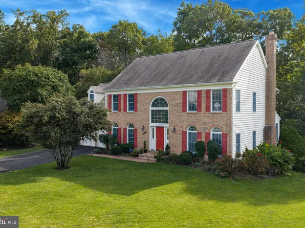 9401 Eagle Trce, Fairfax Station, VA 22039