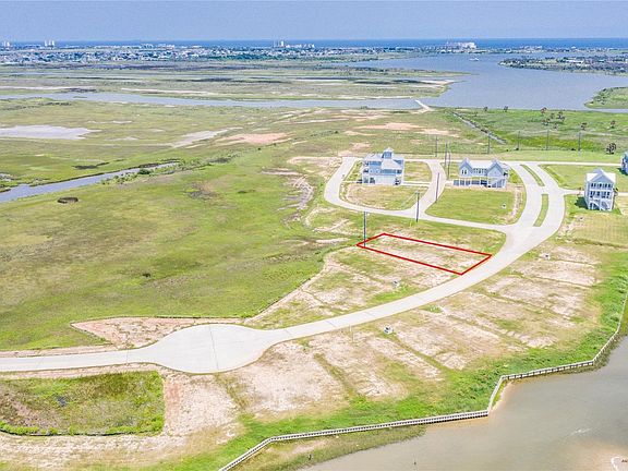 3rd image of 1519 Bay Pointe Dr