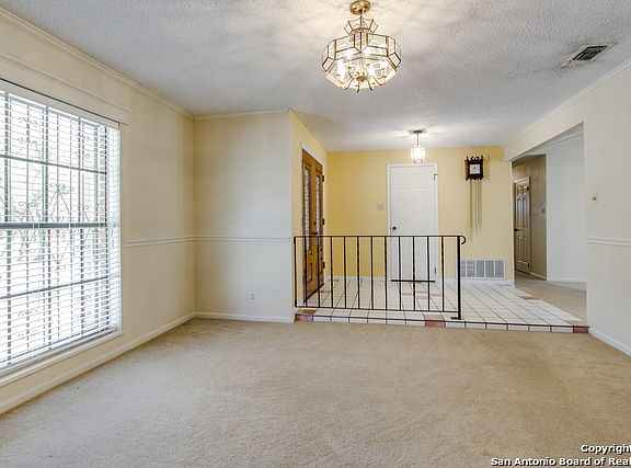 5th image of 13153 Circle North Dr W