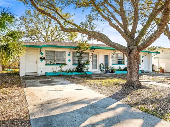 784 73rd Ave N, Saint Petersburg, FL 33702