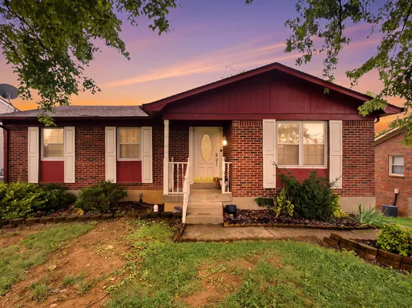 9906 Chapel Hill Rd, Louisville, KY 40229