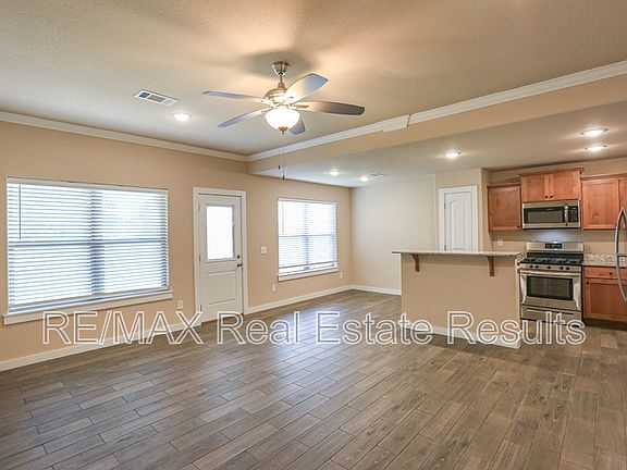 5th image of 1521 Purple Finch St
