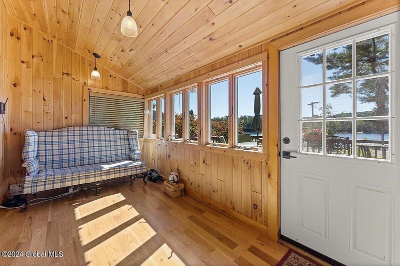 4th image of 10 Vista View Drive