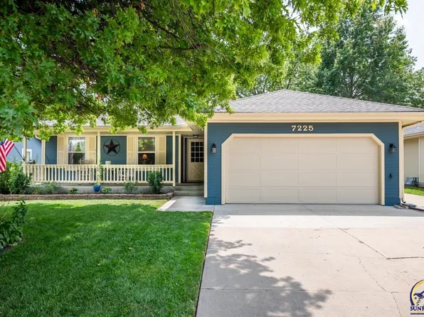 7225 SW 27th St, Topeka, KS 66614